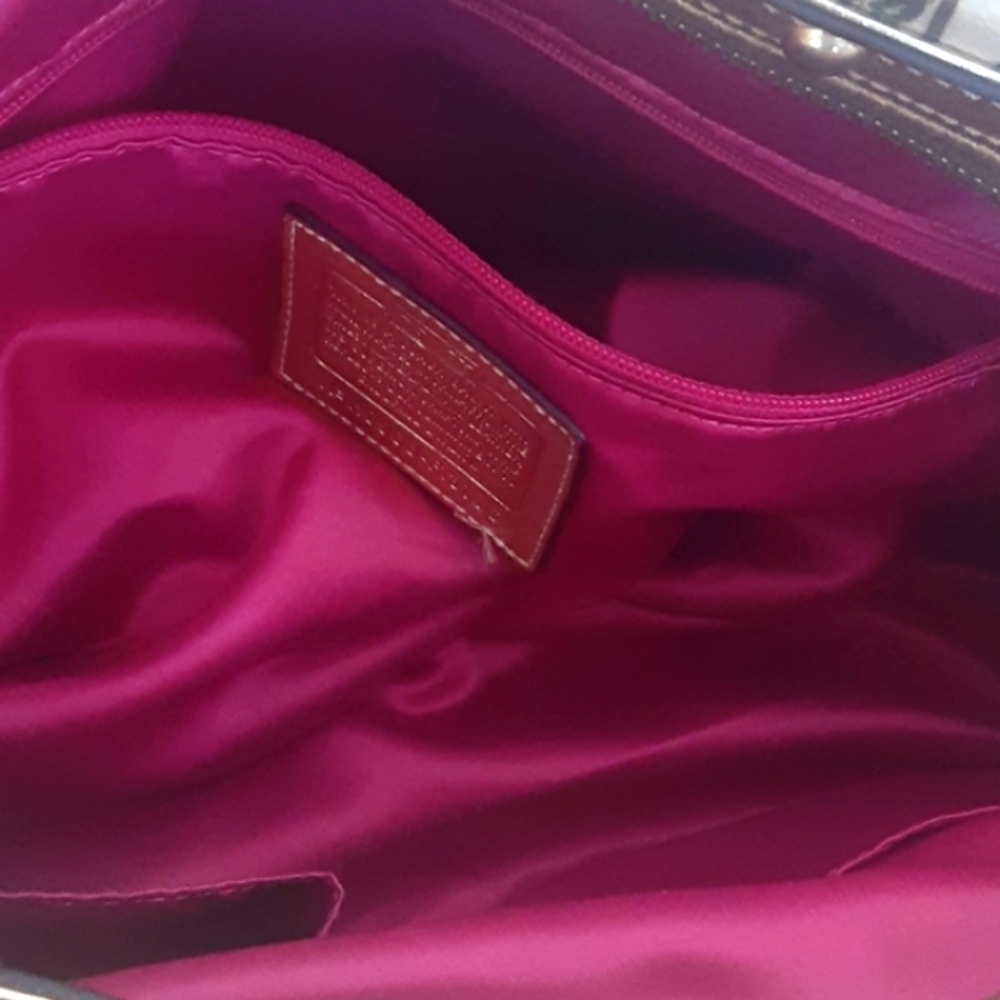 Large pre owned coach chelsea gold tattersall Graffiti purse serial H0968-F13186 - Picture 8 of 8